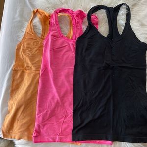 3 Top Victoria Secret VSX sport, talla S/P